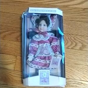 COLLECTIBLE MEMORIES Porcelain Doll, Melissa